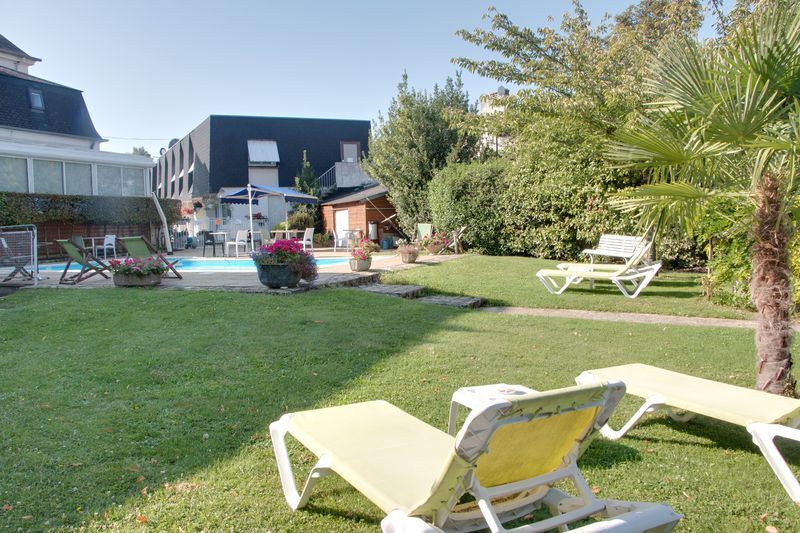 Hotel Les Tilleuls, Bourges Exteriör bild