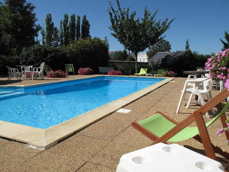 Hotel Les Tilleuls, Bourges Exteriör bild