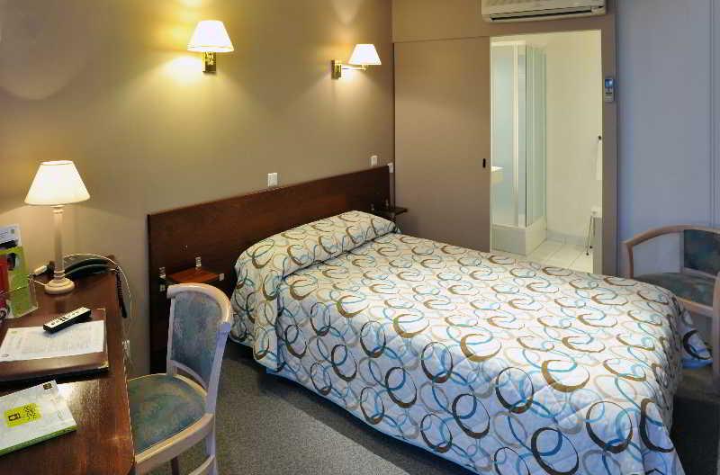 Hotel Les Tilleuls, Bourges Exteriör bild